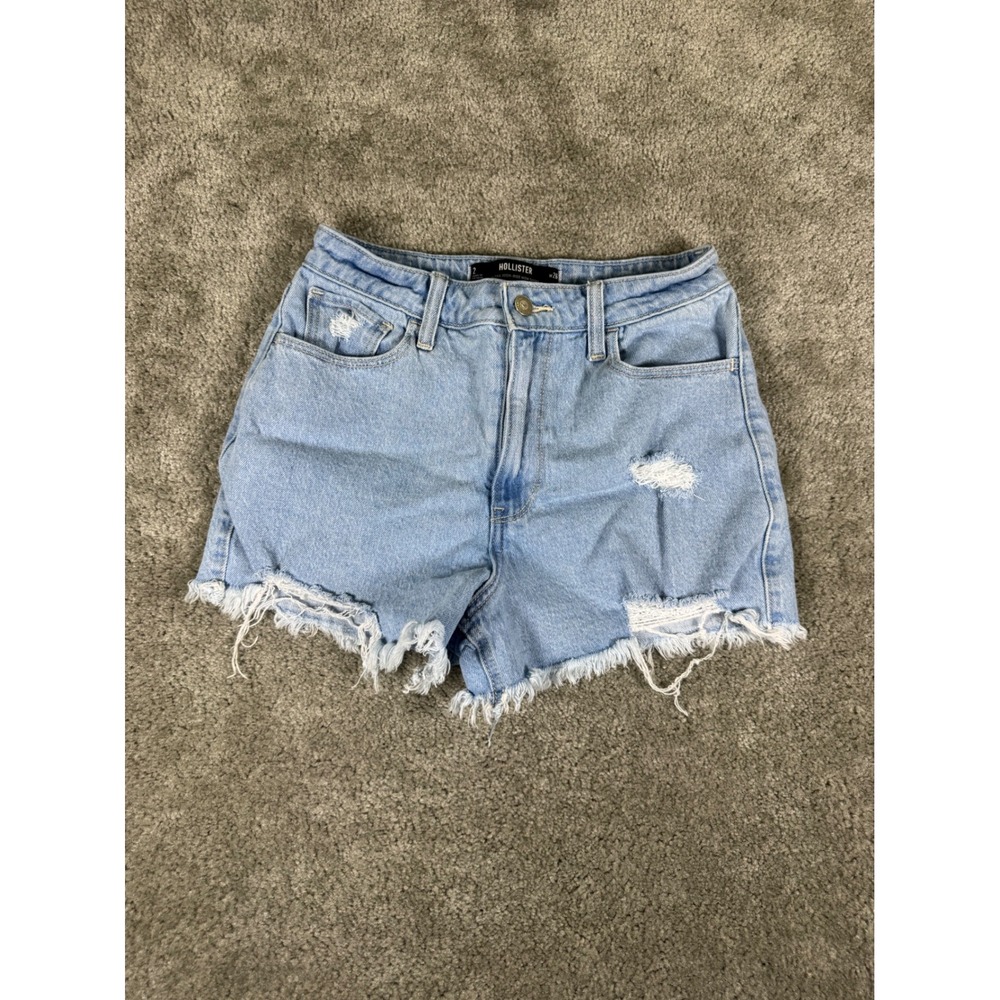 Hollister Ultra High-Rise Mom Shorts Light Wash Distressed Denim Size 2 W26